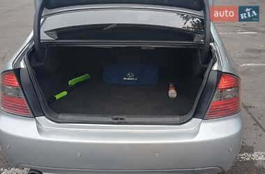 Седан Subaru Legacy 2005 в  фото 4 Седан Subaru Legacy 2005 в