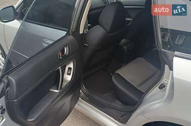Седан Subaru Legacy 2005 в  фото 9 Седан Subaru Legacy 2005 в