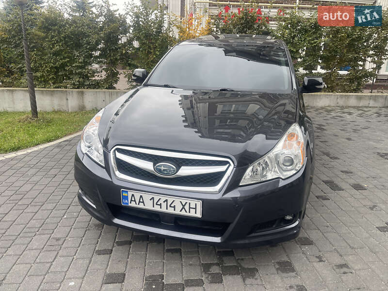 Subaru Legacy 2011