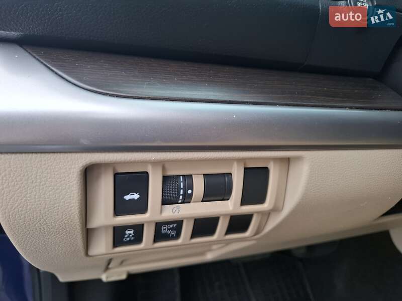Седан Subaru Legacy 2014 в Черкасах