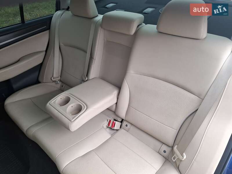 Седан Subaru Legacy 2014 в Черкасах