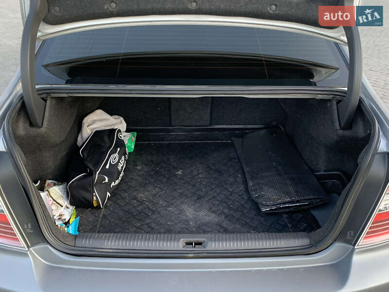 Седан Subaru Legacy 2006 в Кременчуге