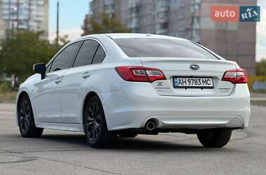 Седан Subaru Legacy 2015 в 