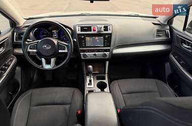 Седан Subaru Legacy 2015 в 