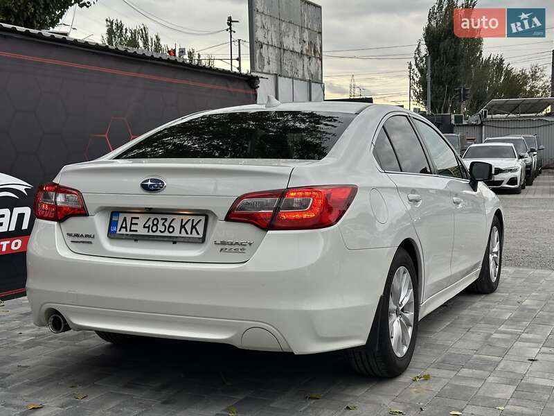 Седан Subaru Legacy 2016 в Днепре