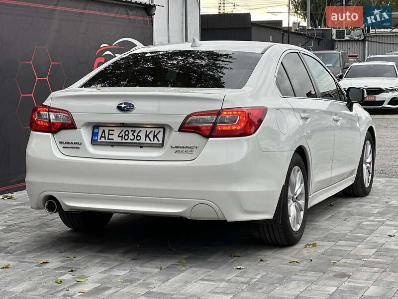 Седан Subaru Legacy 2016 в Днепре