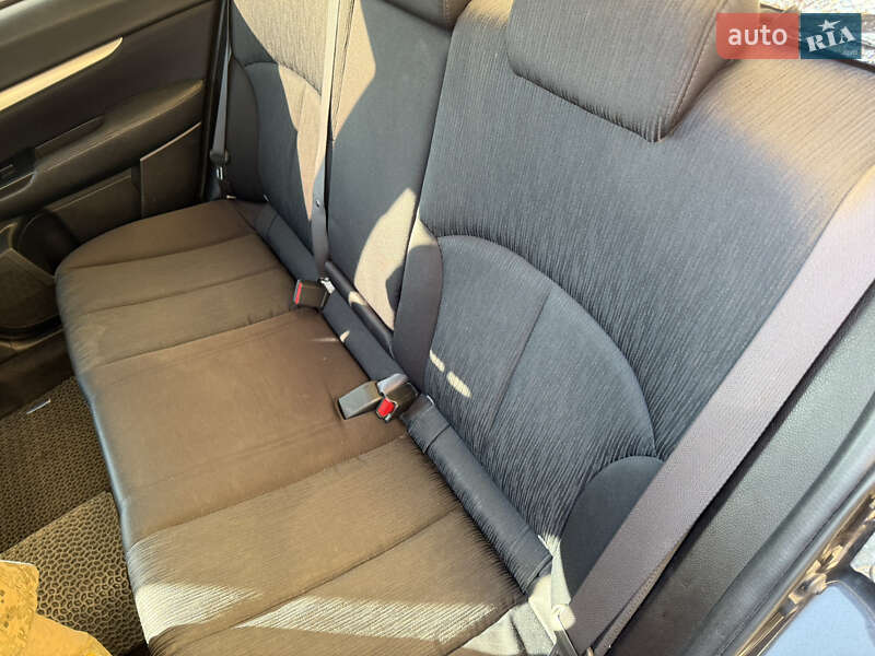 Седан Subaru Legacy 2010 в Києві
