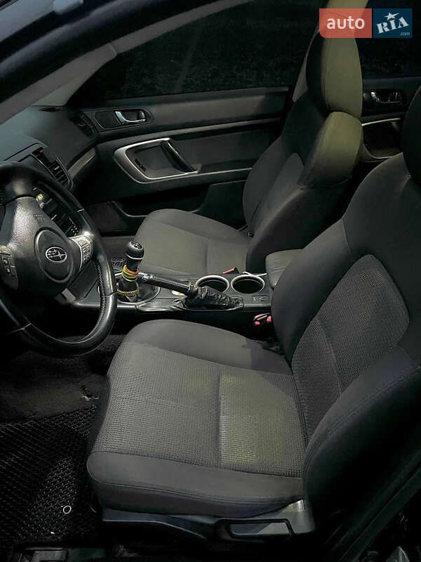 Седан Subaru Legacy 2007 в Днепре