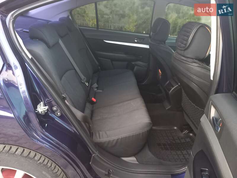 Седан Subaru Legacy 2010 в Одессе