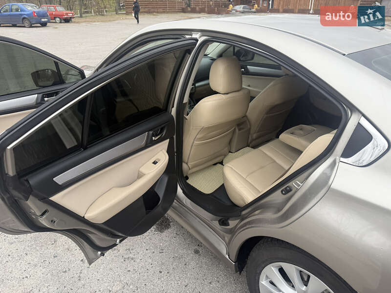 Седан Subaru Legacy 2014 в Харькове