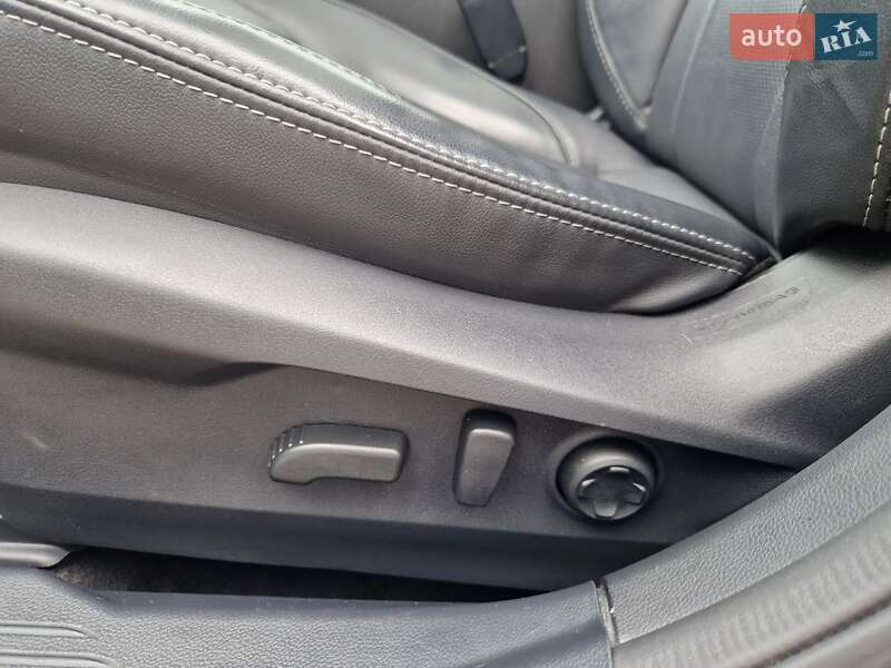 Седан Subaru Legacy 2023 в Дніпрі