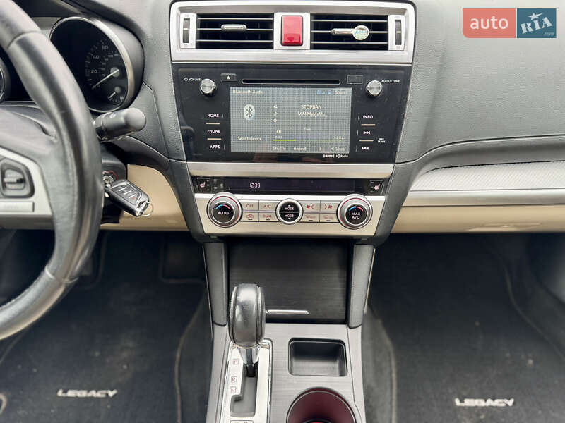 Седан Subaru Legacy 2014 в Киеве