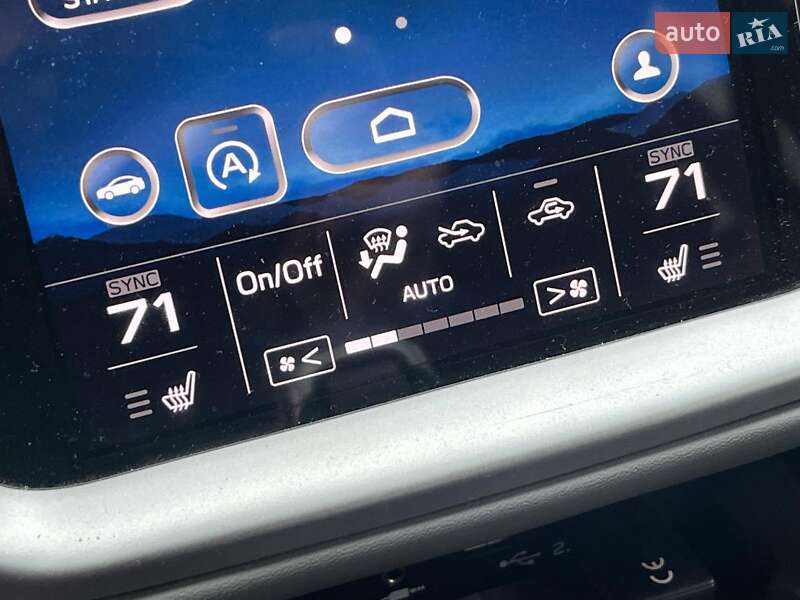 Седан Subaru Legacy 2019 в Киеве