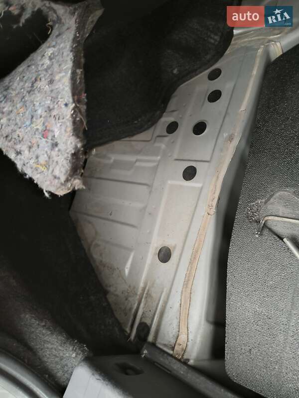 Седан Subaru Legacy 2010 в Днепре