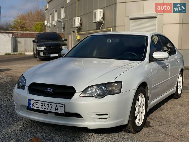 Седан Subaru Legacy 2004 в Днепре