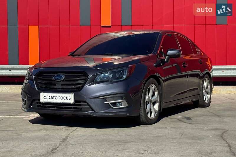 Седан Subaru Legacy 2015 в Киеве