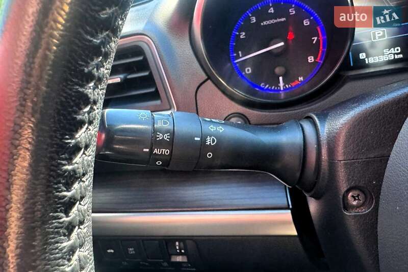 Седан Subaru Legacy 2015 в Киеве