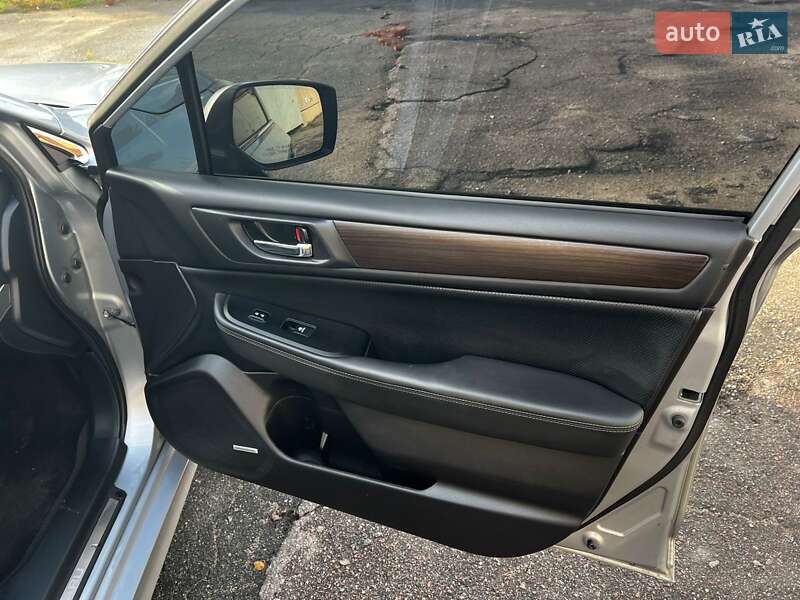 Седан Subaru Legacy 2015 в Дніпрі