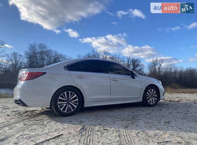 Седан Subaru Legacy 2018 в Києві