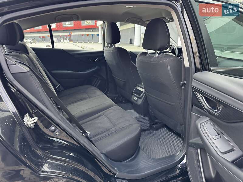 Седан Subaru Legacy 2019 в Киеве