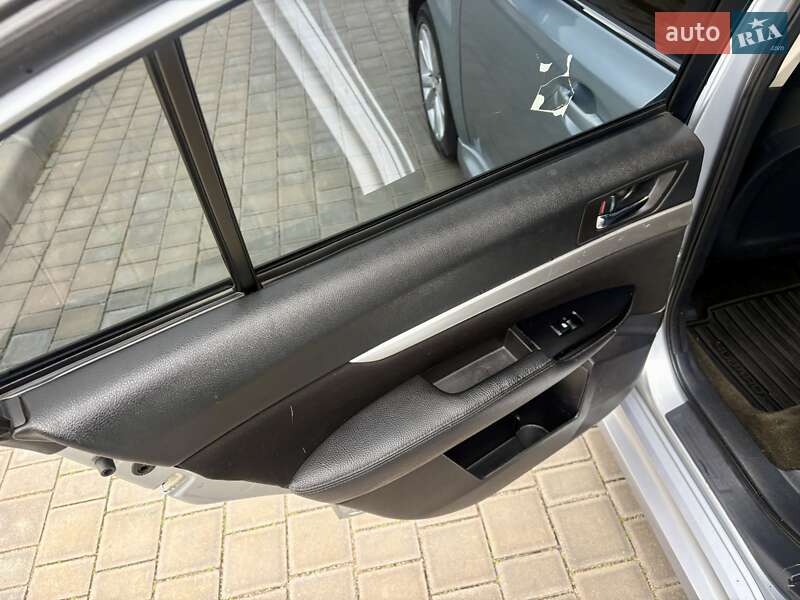 Седан Subaru Legacy 2012 в Одессе