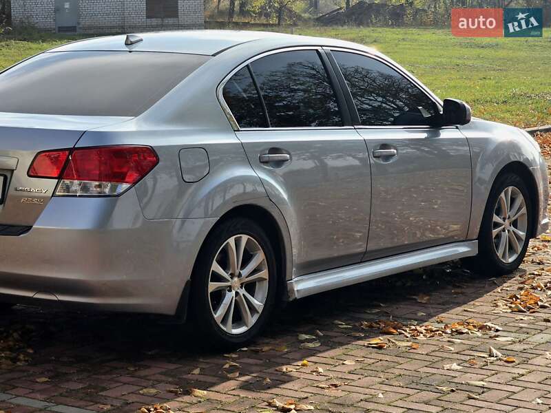 Седан Subaru Legacy 2012 в Харькове