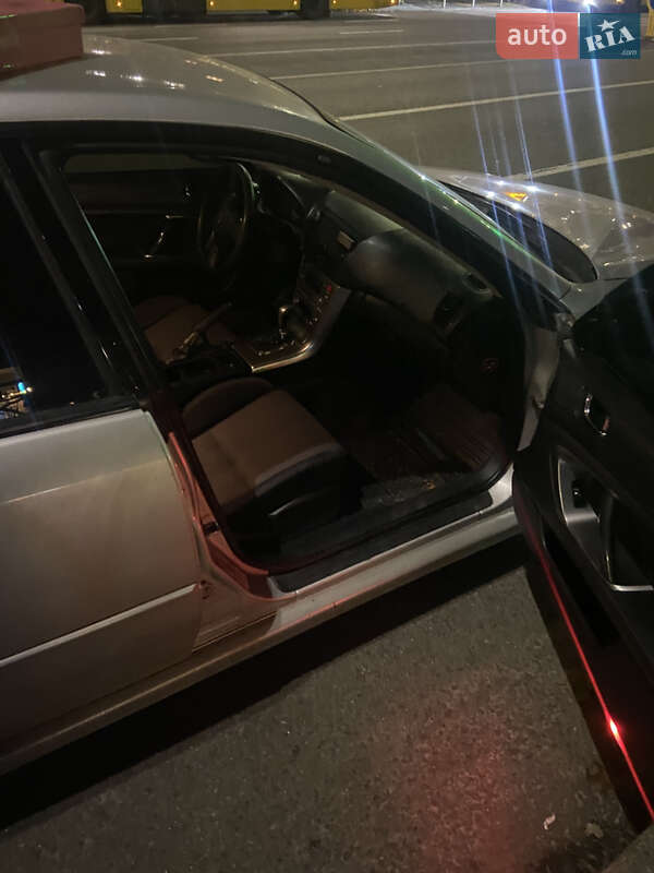 Седан Subaru Legacy 2006 в Києві