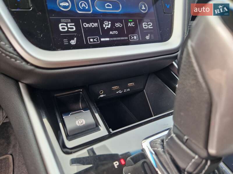 Седан Subaru Legacy 2021 в Днепре