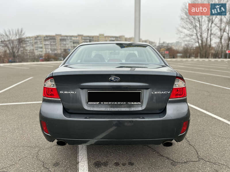 Седан Subaru Legacy 2008 в Киеве