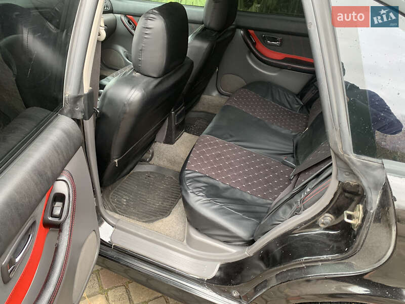 Седан Subaru Legacy 2003 в Нововолынске