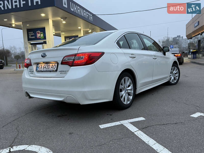 Седан Subaru Legacy 2015 в Києві