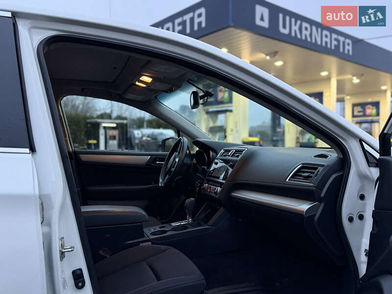 Седан Subaru Legacy 2015 в Києві