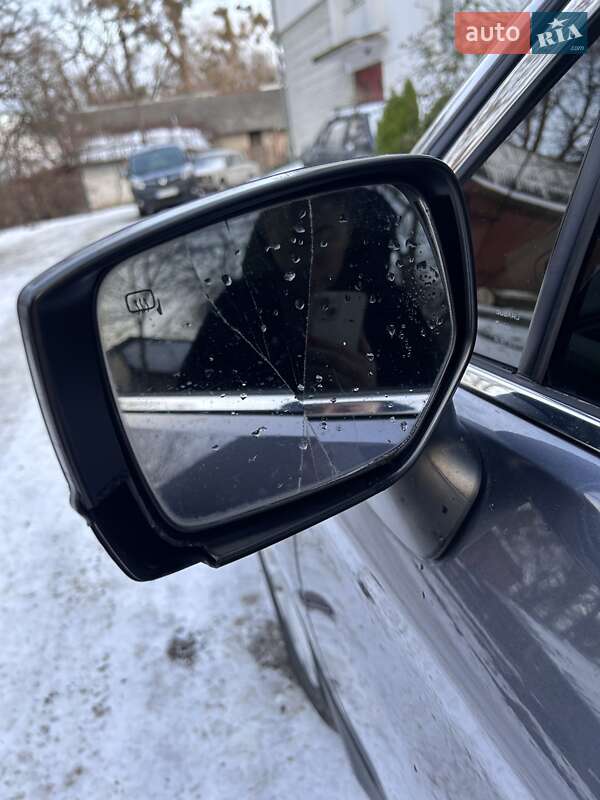 Седан Subaru Legacy 2015 в Львове