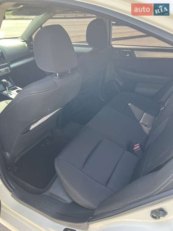 Седан Subaru Legacy 2014 в Днепре