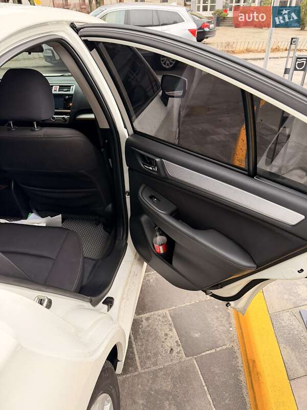 Седан Subaru Legacy 2014 в Днепре