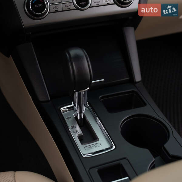 Седан Subaru Legacy 2015 в Днепре