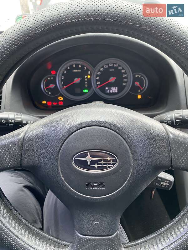 Седан Subaru Legacy 2005 в Киеве