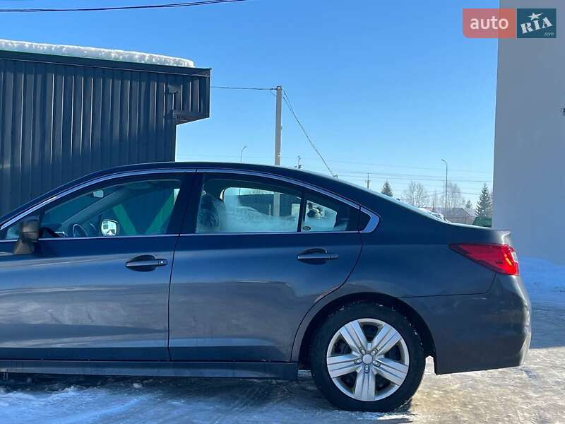 Седан Subaru Legacy 2015 в Львове