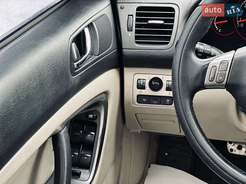 Седан Subaru Legacy 2004 в Кременчуге