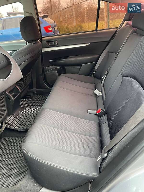Седан Subaru Legacy 2010 в Ужгороді