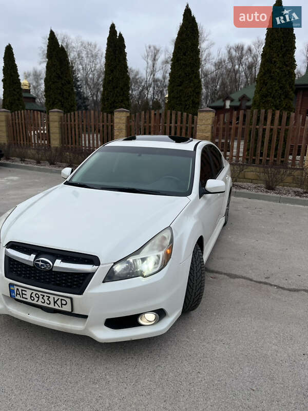 Седан Subaru Legacy 2013 в Днепре