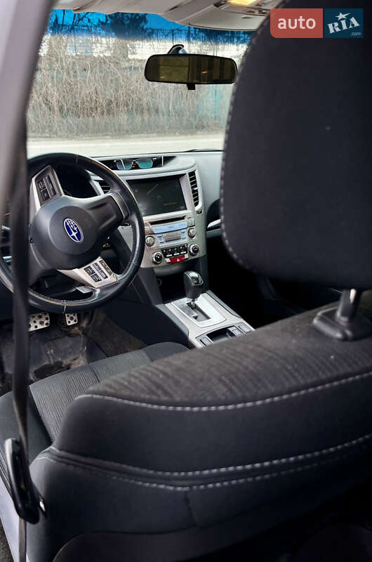 Седан Subaru Legacy 2013 в Днепре