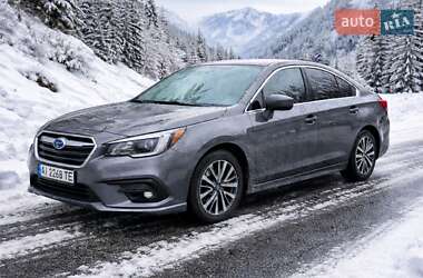 Седан Subaru Legacy 2018 в Киеве