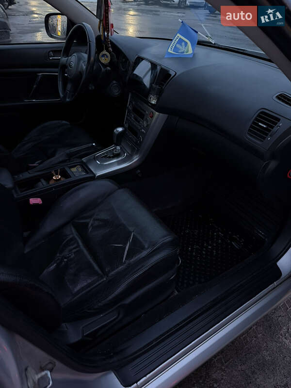Седан Subaru Legacy 2004 в Ірпені