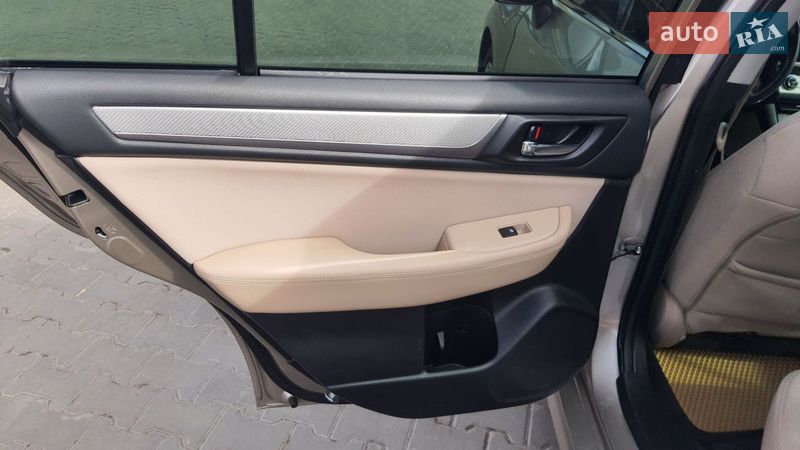 Седан Subaru Legacy 2015 в Киеве