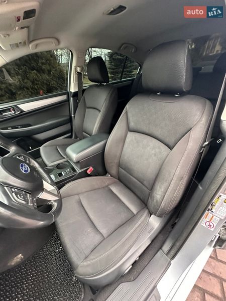 Седан Subaru Legacy 2016 в Днепре