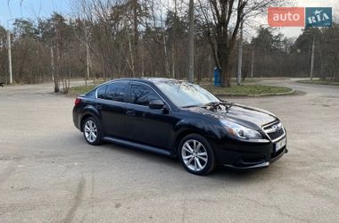 Седан Subaru Legacy 2014 в Киеве