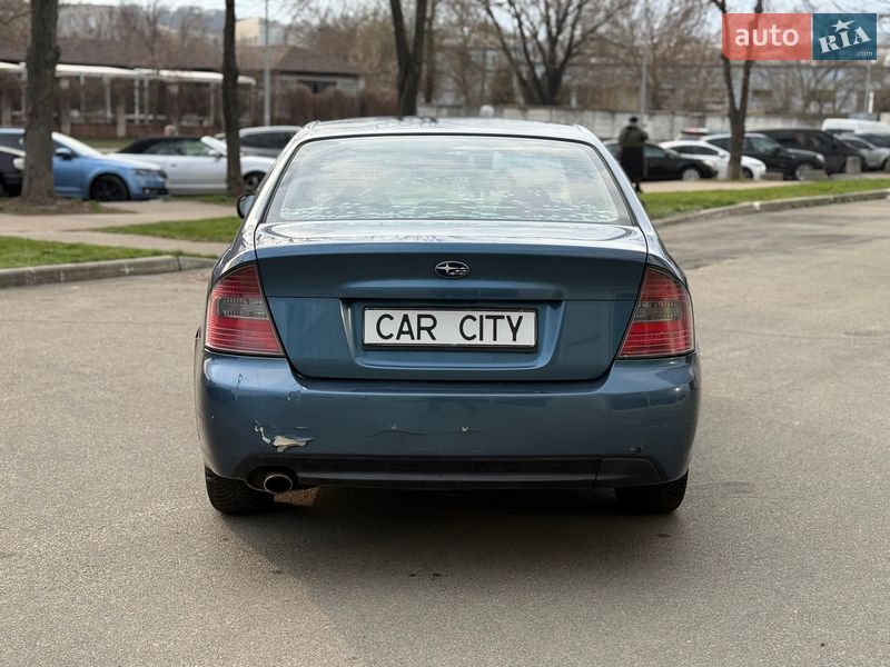 Седан Subaru Legacy 2004 в Киеве