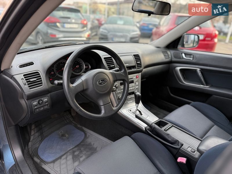 Седан Subaru Legacy 2004 в Киеве