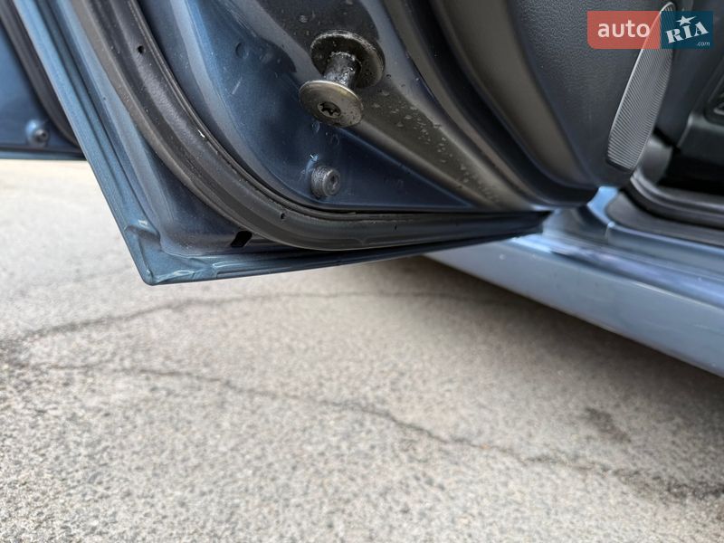 Седан Subaru Legacy 2004 в Киеве